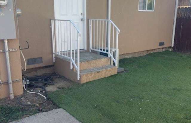 8445 Calvin 1/2 photos photos