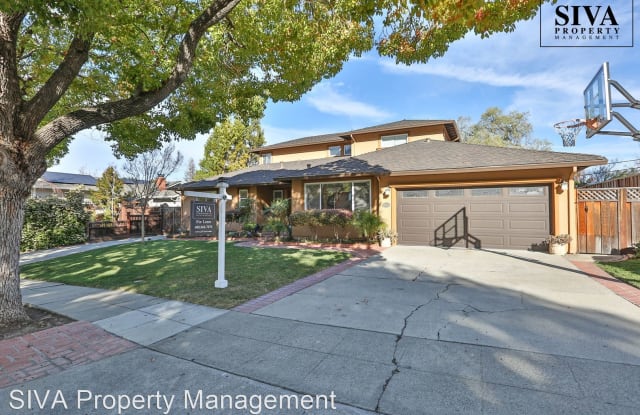 242 Pinehurst Avenue - 242 Pinehurst Avenue, Los Gatos, CA 95032