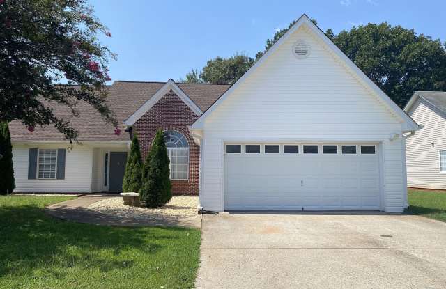 900 Harbins View Drive Gallery 1