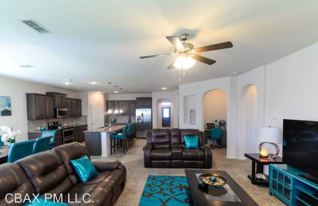 15608 Oak Pointe Gallery 3