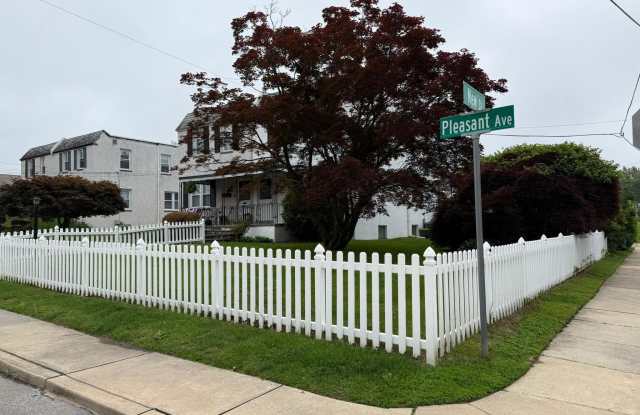 1000 E PLEASANT AVENUE photos photos