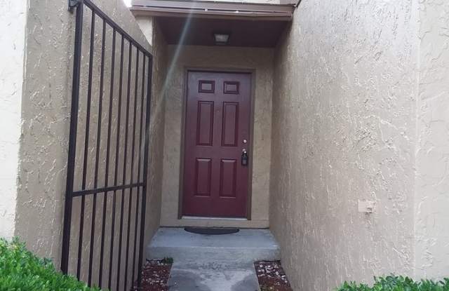 8789 Whispering Pines Drive Gallery 2