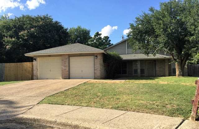 5112 Meadow Cove - 5112 Meadow Cove, San Antonio, TX 78250