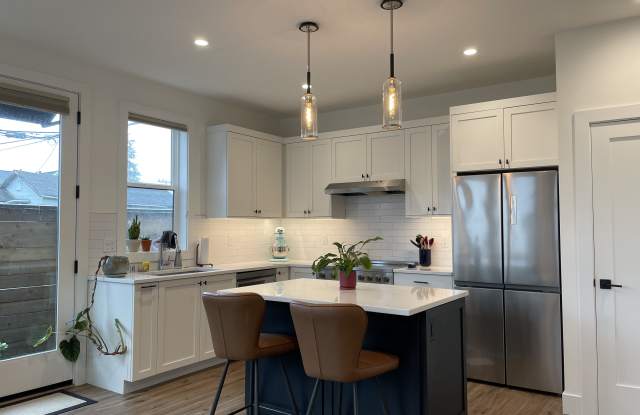 3229 17th Avenue South photos photos