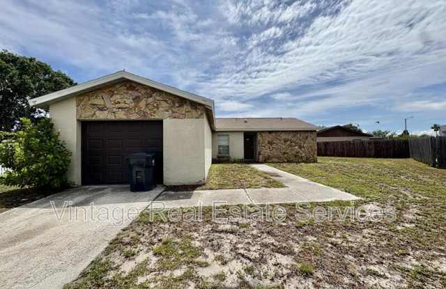 902 E Pine Ridge Cir. - 902 Pine Ridge Circle East, Brandon, FL 33511 902 E Pine Ridge Cir. - 902 Pine Ridge Circle East, Brandon, FL 33511