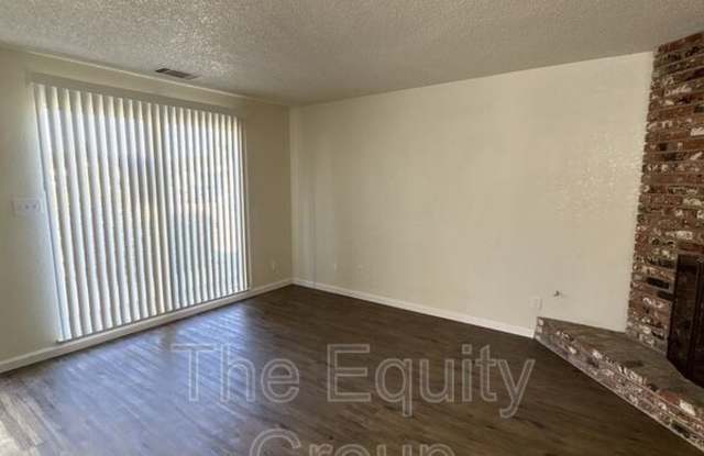 2038 South Tracy Court Gallery 3