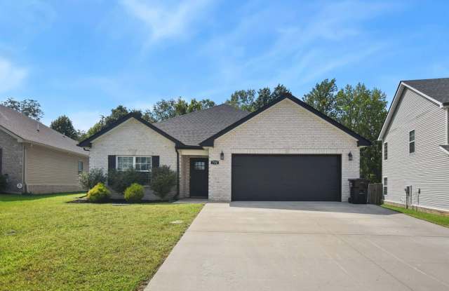 Like New Three Bedroom! Gallery 1