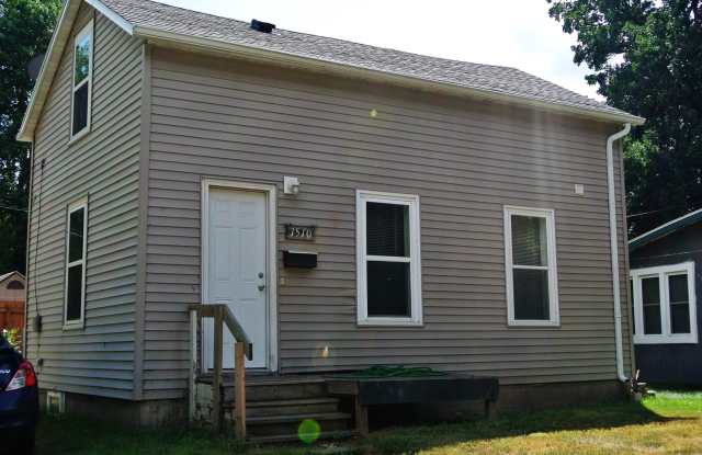 1510 1st Ave SE photos photos