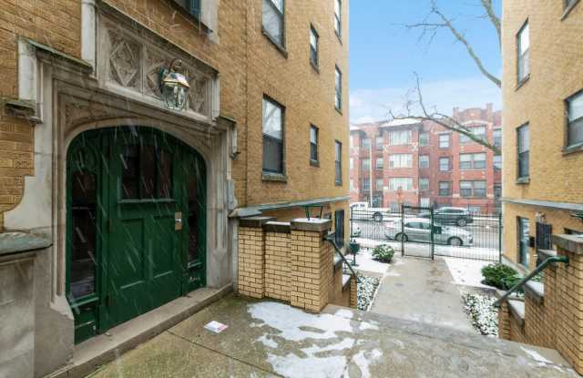 Two Bedroom in South Shore Available Now! photos photos