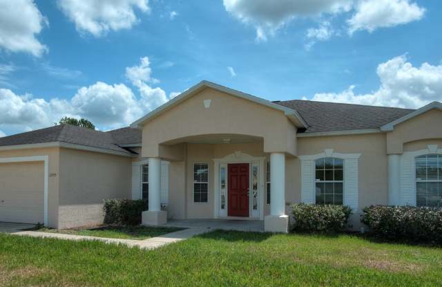 Spacious 4/2 House for Rent. Available NOW! photos photos