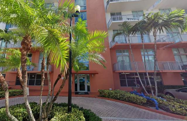 2100 Van Buren St, Unit 322 photos photos