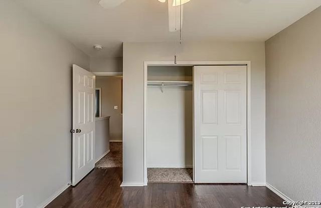 Room in 4 Bedroom Home at Royal Stable - 5019 Royal Stable, San Antonio, TX 78238