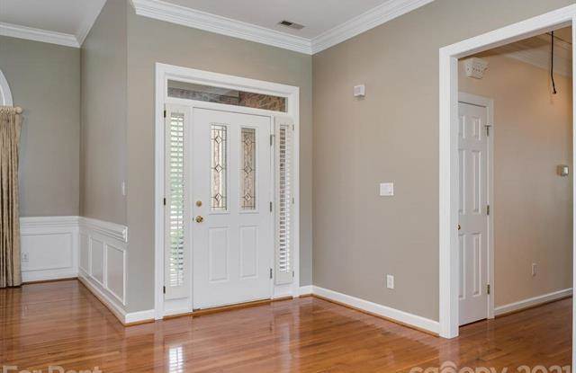 10028 Willow Rock Drive Gallery 3