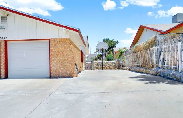 Eastside 3 Bdrm 2 Bath Gallery 3