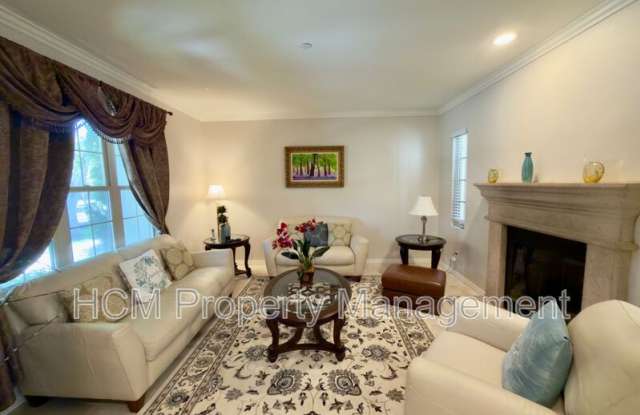 48 Townsend Gallery 4