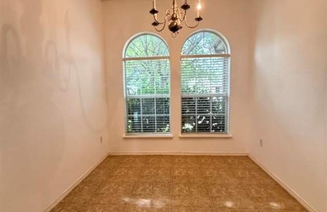13216 Fencerow Road Gallery 3