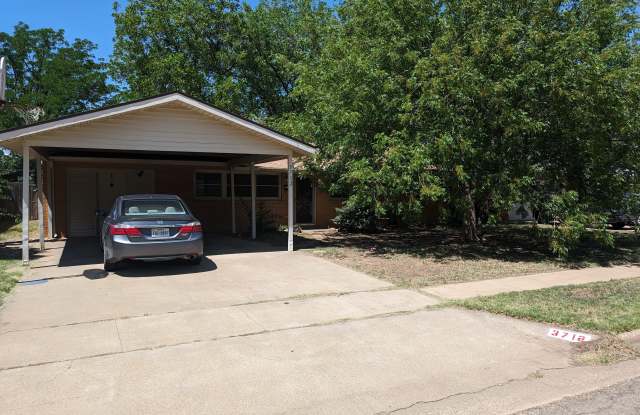 3712 47th St photos photos