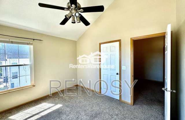 1228 SE Village View Lane Gallery 4