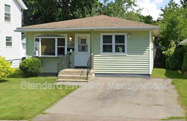 254 Ernst Street Gallery 1