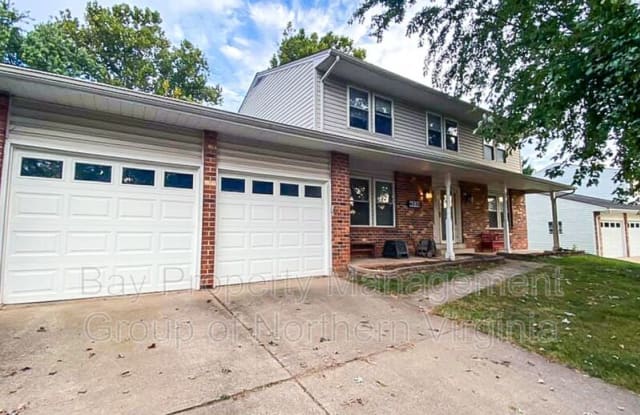 4531 Briarton Dr - 4531 Briarton Drive, Chantilly, VA 20151