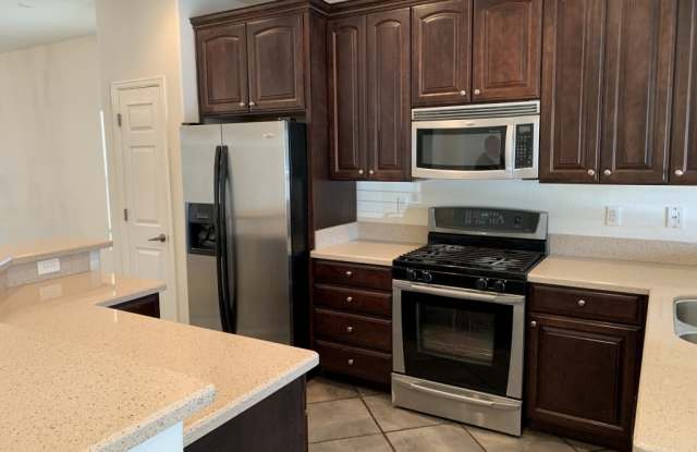 14652 W Maui Ln Gallery 3