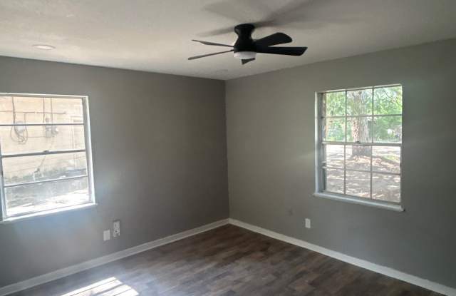 1114 Garden Park Drive Gallery 2