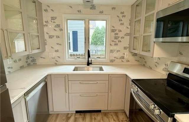 10 Sagamore Street photos photos