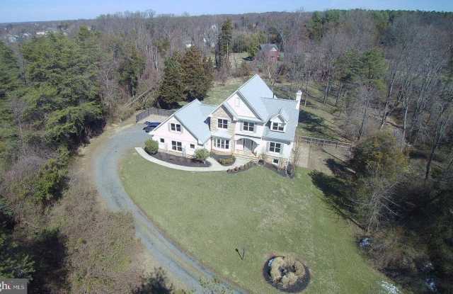 710 PARRISH FARM Lane Gallery 2