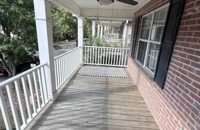 Spacious 3-Bedroom Home Near Barnett Shoals Road Gallery 4