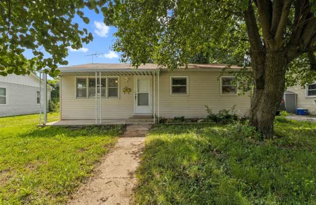 LIMITED TIME**NO APPLICATION FEE**1/2 OFF DEPOSIT** - 3407 Barber Street, Cahokia, IL 62206