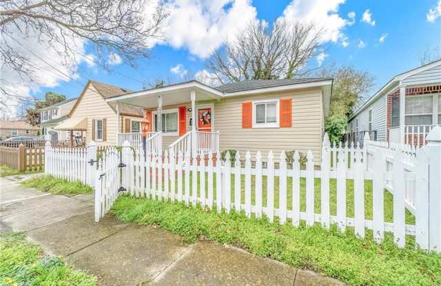 815 Whitehead Ave photos photos