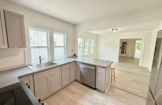228-230 Genesee Park Blvd photos photos