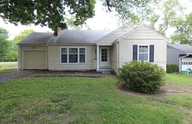 2 Bedroom 1 Bath Home In Fairway photos photos