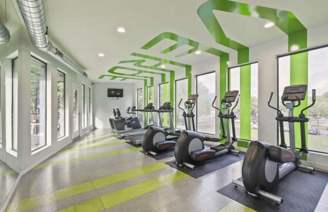 Verde Apartments Gallery 3