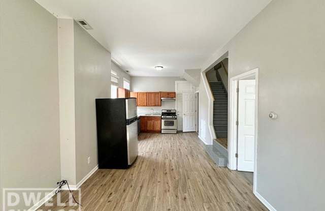 2131 South Fairfield photos photos