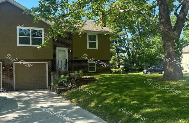 13415 West 60th Street - 13415 West 60th Street, Shawnee, KS 66216