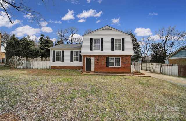 6323 Coach Hill Lane photos photos