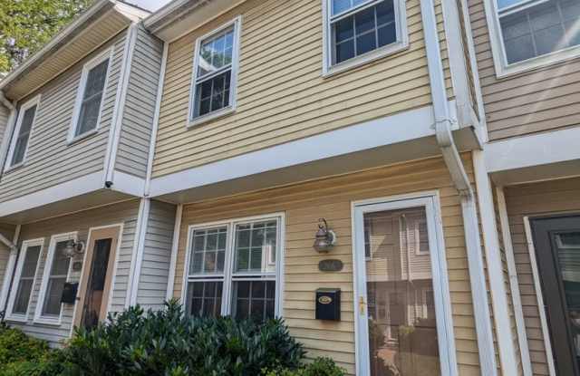 Updated townhouse in downtown Frederick ready for immediate move in! - 806 Mews Lane, Frederick, MD 21701
