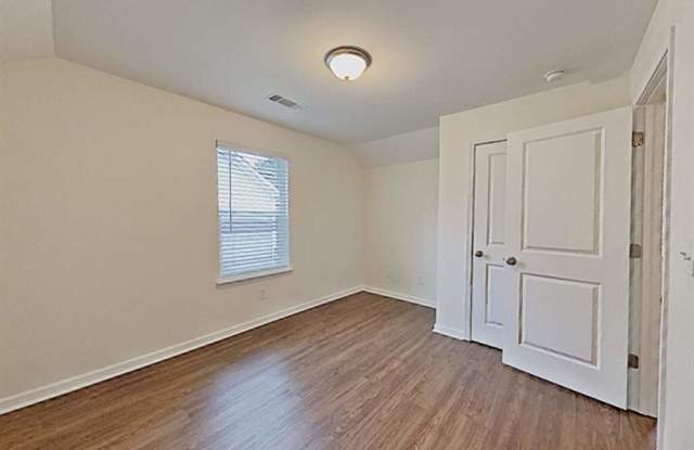 392 Camp Circle Gallery 2