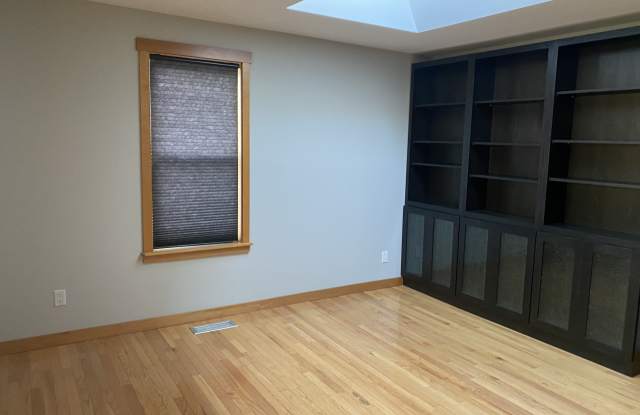 1112 Southwest 12th Street Gallery 3