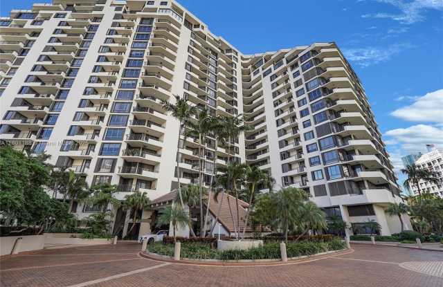 520 Brickell Key Dr photos photos