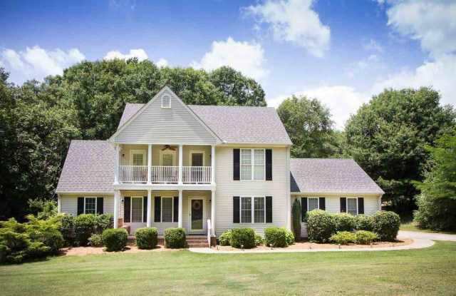 Lovely 3 Bedroom 2.5 Bath home in Anderson!! - 115 Crosscreek Drive, Anderson County, SC 29621