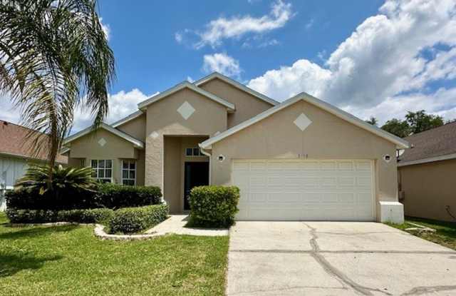 4/2 in HUNTERS CREEK! Available October 9, 2026! Gallery 3
