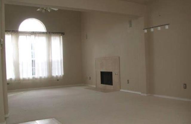 7113 Nicole Place Gallery 2