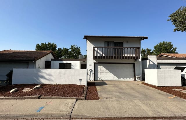 2709 La Palma Drive - 2709 La Palma Drive, Modesto, CA 95354