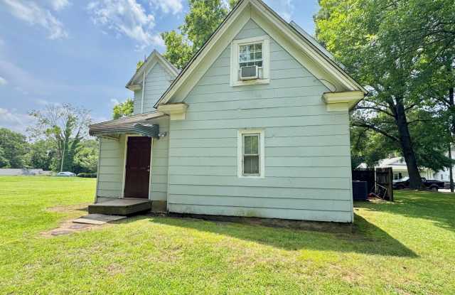 WATER  SEWER INCLUDED!! photos photos