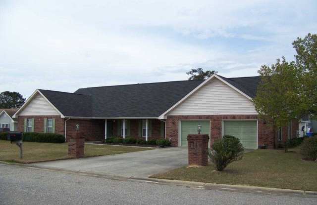 3599 St Andrews Ct - 3599 Saint Andrews Court, Fayetteville, NC 28311