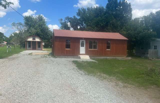 Newly Renovated! - $1,295 Month / $1,900 Down photos photos