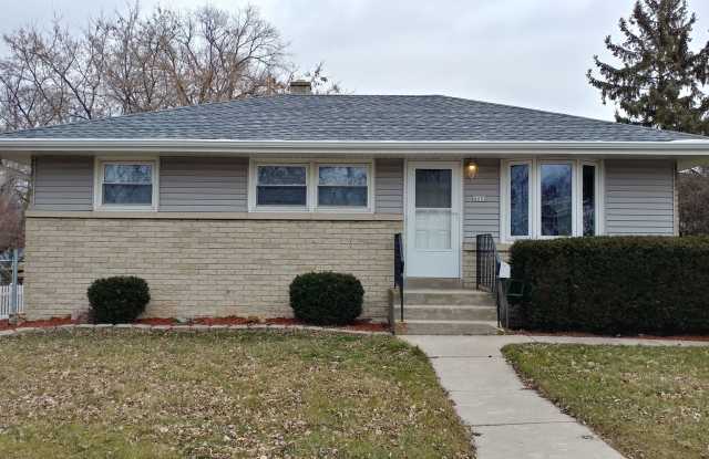Charming 3-Bed Home with Private Yard – Great Location Near Southridge Mall! photos photos