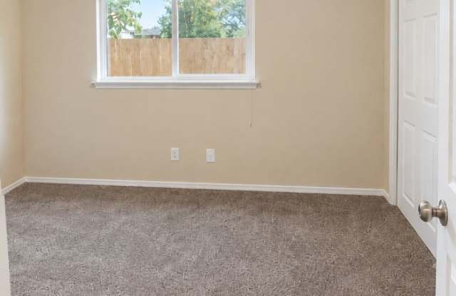 912 Cascade Avenue Gallery 4